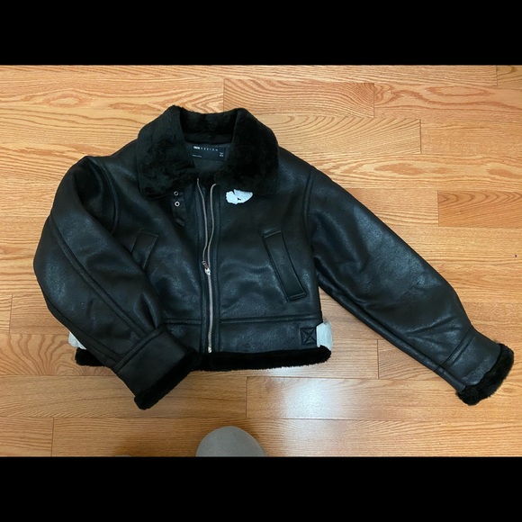 ASOS DESIGN cropped borg aviator jacket - Picture 6 of 9